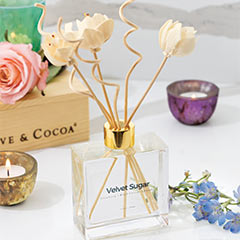 Fresh Floral & Spice Diffuser Image 1