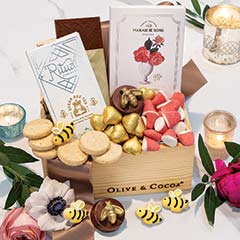 Sweet Honeybee Treats Image 1